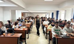 Mersin Eczacı Odası, Geleceğin Eczacılarına Tecrübelerini Aktardı