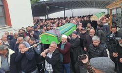 Kastamonu'da Cansız Bedenleri Bulunan Anne ve Oğlu Toprağa Verildi