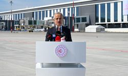 Bakan Uraloğlu: “Havalimanlarımız 10 Ayda 211 Milyon Yolcuya Hizmet Verdi”