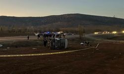 İnşaat İşçilerini Taşıyan Minibüs Devrildi: 2 İşçi Hayatını Kaybetti