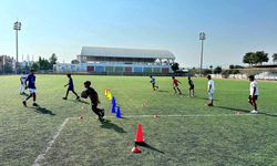 Mersin’de Minikler Ragbi Heyecanı Yaşıyor: Güç, Dayanışma ve Mücadele Aynı Sahada