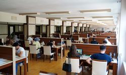 MEÜ'de Vize Heyecanı Başladı: Merkez Kütüphane 7/24 Öğrenciye Açık