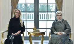 Emine Erdoğan, KKTC Cumhurbaşkanı’nın eşi Nilden Bektaş Erhürman ile bir araya geldi