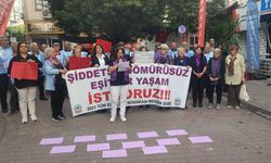 Mersin'de Kadınlar Bir Araya Gelerek Şiddete Karşı Sesini Yükseltti