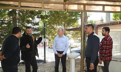 Anamur’da Cumhuriyet Meydanı’ndaki Kafe Kent Lokantası Oluyor