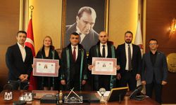 Mersin Barosu’nda Genç Avukatlar Avukatlık Ruhsatnamesini Aldı