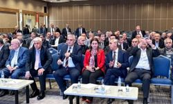 Veysel Sarı, Esnafın Sorunlarını TESKOMB Genel Başkanıyla Paylaştı