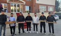 Tarsus’ta Okullar da “Küçük Adımlar, Büyük Yardımlar: Gazze Yanında!”