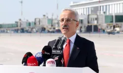 Bakan Uraloğlu: Kocaeli'de çöken binanın metroyla hiçbir ilgisi yok