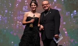 Altın Portakal'a 7 ödülle 'Tavşan İmparatorluğu' damga vurdu