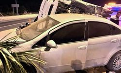 Mersin’de Kamyonet ile Otomobil Çarpıştı: 4 Yaralı