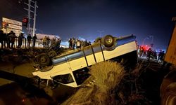 Tarsus’ta Yolcu Minibüsü İle Otomobil Çarpıştı: 10 Yaralı