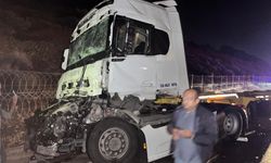 Adana-Mersin otoyolunda 4 araç birbirine girdi