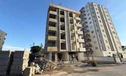 Adana’da İnşaat Kazası: 4. Kattan Düşen İşçi Hayatını Kaybetti