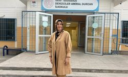 Esra Öğretmen, Kendi Öğretmenini Sınıfında Ağırladı