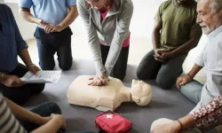 Mersin Fotoğraf Derneği’nde “Temel Yaşam Desteği ve İlk Yardım Eğitimi” Gerçekleşti