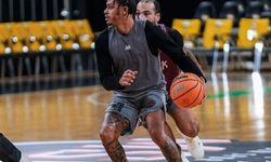 MSK, Son Şampiyon Karşısında Zorlanıyor