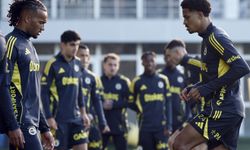 Fenerbahçe, Beşiktaş Derbisinin Hazırlıklarını Tamamlayarak Kampa Girdi