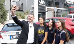 Başkan Tuncer, Merkez Mahallesi'nde Esnaf ve Vatandaşla Buluştu