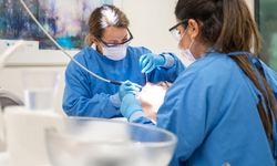 Türkiye’de Diş Eti Sorunları Alarm Veriyor