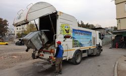 Akdeniz Belediyesi’nden Çöp Konteyneri Temizliği ve Dezenfekte Çalışması