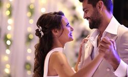 Erkan Meriç ve Yağmur Öztürk Nişanlandı! Aşk Diziden Gerçeğe Dönüştü