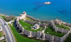 Türkiye’nin En İyi Korunmuş Ortaçağ Kalelerinden Mamure’ye Ziyaretçi Akını