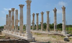 Soli-Pompeiopolis Kazılarında Tarihi Keşif: Sütunlu Cadde’de Yeni Sütunlar Ortaya Çıktı!