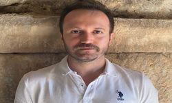 Ailesini Öldürmekle Suçlanan Doktor Cezaevinde İntihar Etti