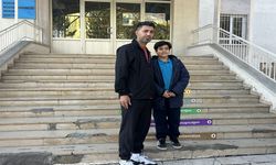 Nefes Borusuna Mandalina Kaçan Öğrenciyi Heimlich Manevrasıyla Kurtardı