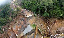 Endonezya'da Sel Faciası: 1053 Can Kaybı