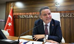 Muhittin Böcek'ten Sağlık Durumuna İlişkin Açıklama!