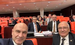 Vekil Kocamaz: “Bakanlar Bulutların Üzerinde, Ülkede Tam Bir Tiyatro Oynanıyor!”