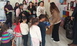 Kermes Gelirleri Çocuklara Hediyeye Dönüştü