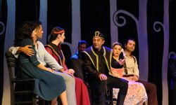 Mersin’de Tiyatro Akşamı: “Bahar Noktası” Seyirciyle Buluşuyor