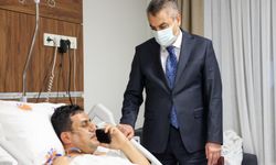 Bakan Tekin, Yaralı Müdürle Telefonda Görüştü