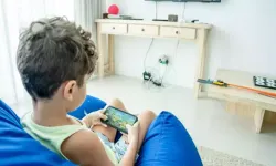 "Çocuklarda Aşırı Ekran Kullanımı Gelişimi Tehdit Ediyor"