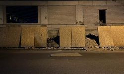 Şiddetli Rüzgar Yıktı Geçti