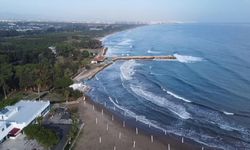 Doğu Akdeniz’de Fırtına Etkisi: Mersin’de Dev Dalgalar Oluştu