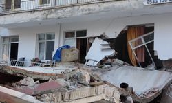 Bina Yıkımı Sırasında Bitişik Bina Zarar Gördü, Facia Ucuz Atlatıldı