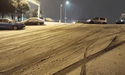 İstanbul Anadolu Yakası’nda Kar Yağışı Etkili Oluyor