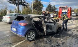 Samsunsporlu Futbolcu Musaba Alev Alan Otomobilden Son Anda Kurtuldu