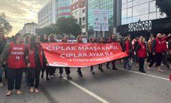 İzmir Büyükşehir İşçilerinden Çıplak Ayaklı Eylem