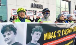 Bisikletli Gruplar Miraç İçin Adliye Önünde Toplanıp Adalet İstedi