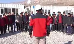 Bakan Bayraktar: "Enerjide tam bağımsız Türkiye, gençlerimizle mümkün olacak"