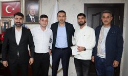 AK Parti Mersin Ailesi Genç Üyelerle Büyüyor: "Enerjileri Bize Güç Veriyor"