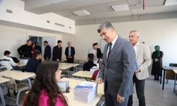 Gençlere Tam Destek: Akdeniz Belediyesi Eğitim Yatırımlarını Sürdürüyor