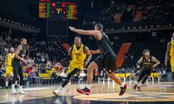 MSK, Devre Arasına Lider Girdi