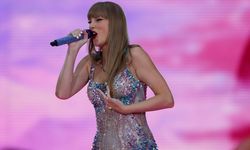 Dünyaca Ünlü Şarkıcı Ekibine 197 Milyon Dolar Dağıttı