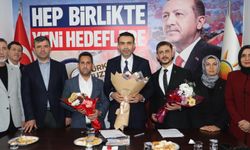 AK Parti , Tarsus ve Mut İlçe Başkanlıklarında Devir-Teslim Gerçekleştirildi